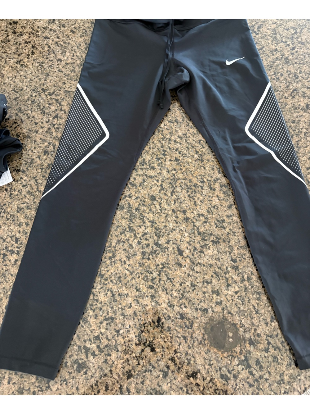 Nike performance leggings women’s size Large